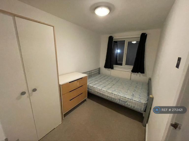 2 bedroom flat in School Rd, Sheffield, S10 (2 bed) (#2713421)