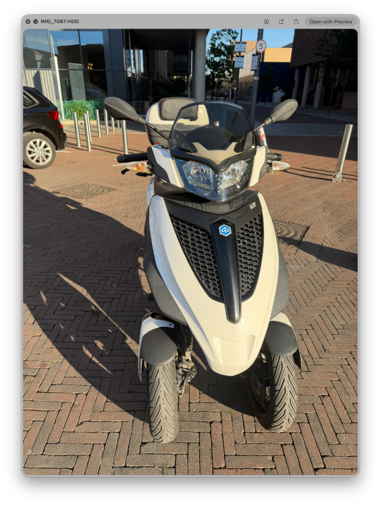 Piaggio, MP3, 2017, 278 (cc)