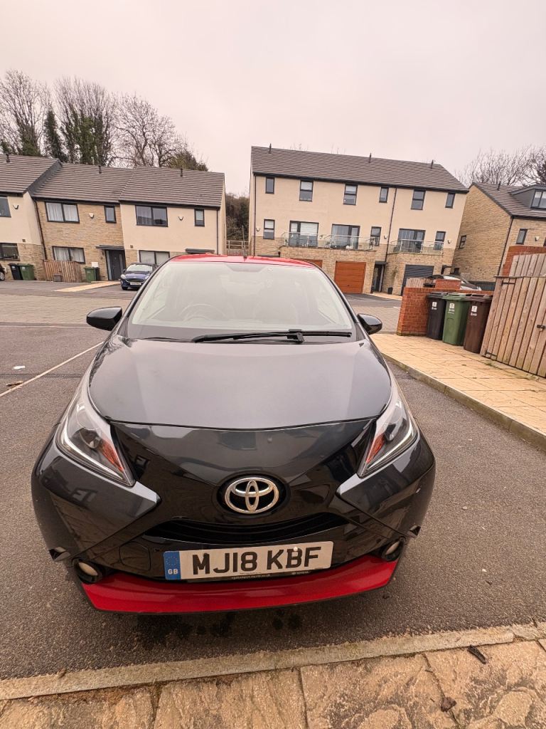 Toyota, AYGO, Hatchback, 2018, Manual, 998 (cc), 5 doors