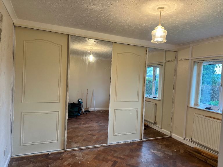 Wardrobe sliding doors