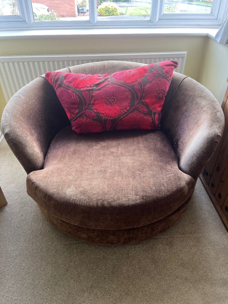 Free swivel cuddle chair/ loveseat 