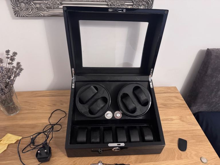 Watch winder