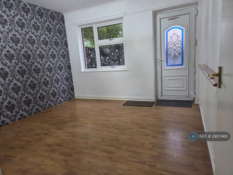 4 bedroom house in Attingham Walk, Wigan, WN3 (4 bed) (#2907465)