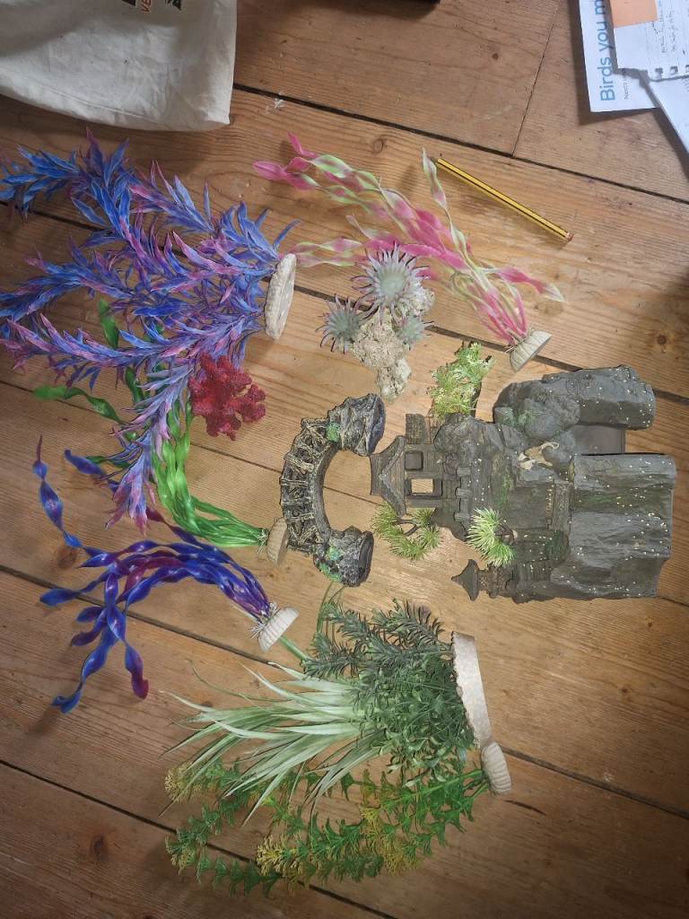 Aquarium ornaments and plastic plants 