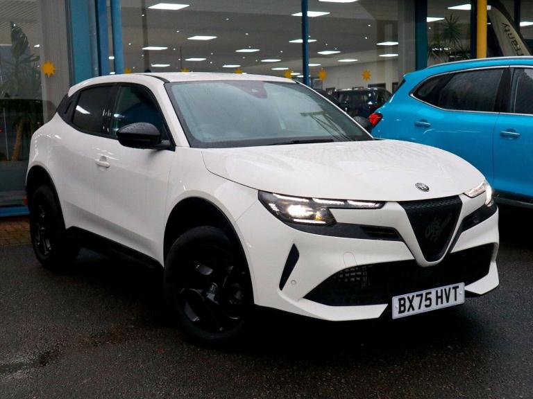 2025 Alfa Romeo Junior 1.2 Turbo Ibrida 5dr Auto HATCHBACK PETROL Automatic