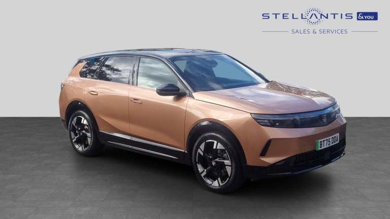 2025 Vauxhall Grandland 73kWh Ultimate SUV 5dr Electric Auto (213 ps) SUV Electric Automatic