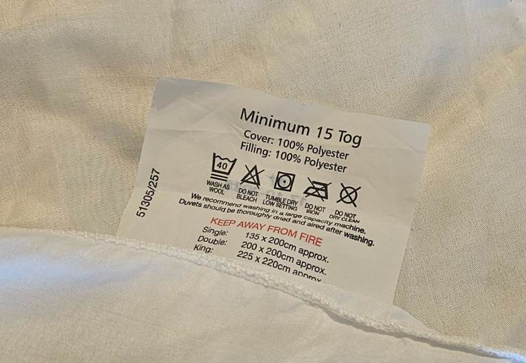 King Size Duvet 15tog White Hypoallergenic Vacuum Packed