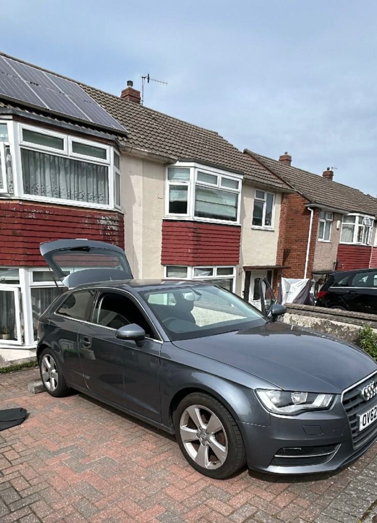 Excelent Audi A3 Sportback 1.4 TFSI im Grey 