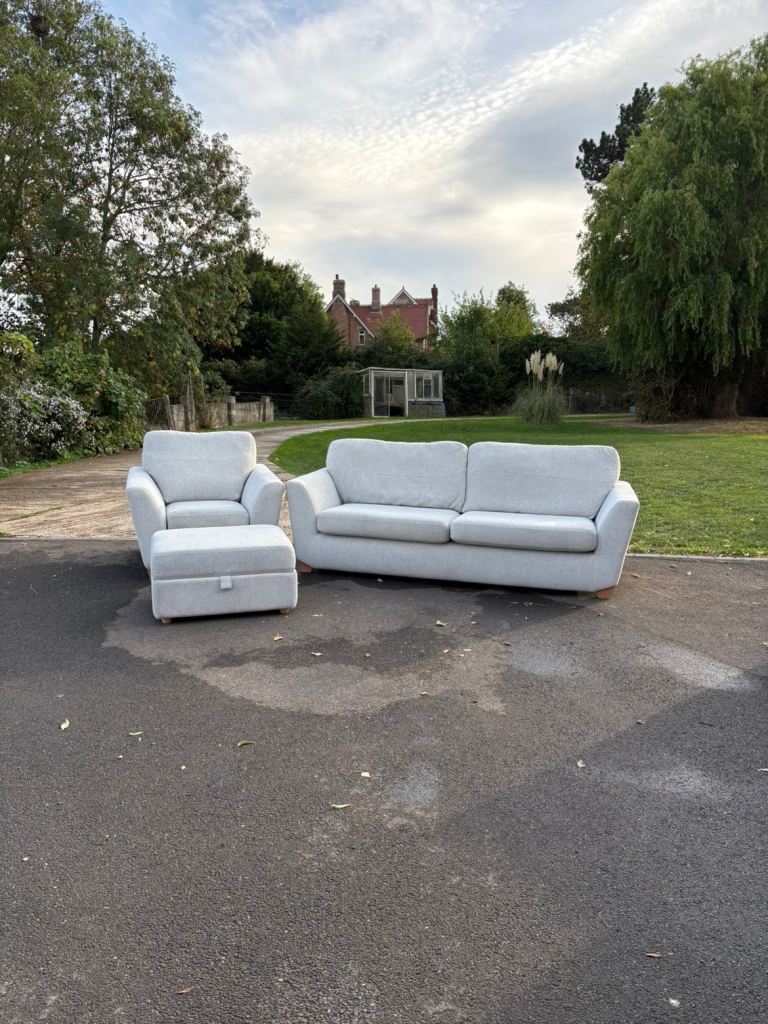 Cream / light beige Fabric 3 Piece Suite 3 Seater Sofa, Armchair & Footstool 🚚