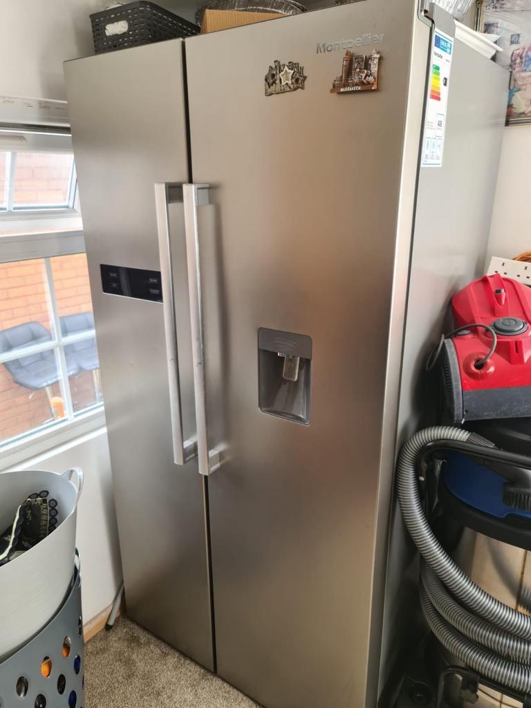 Beko American Style Fridge Freezer with Water Dispenser – Good Condition