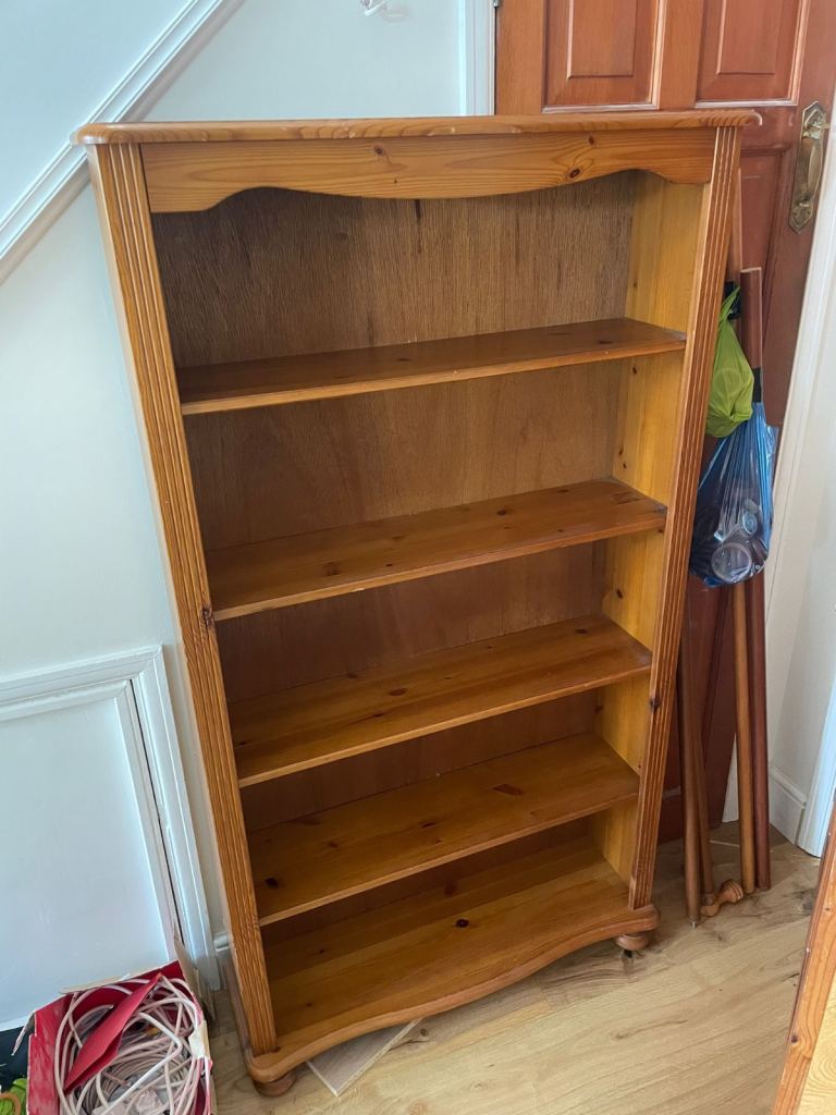 Pine bookcase 