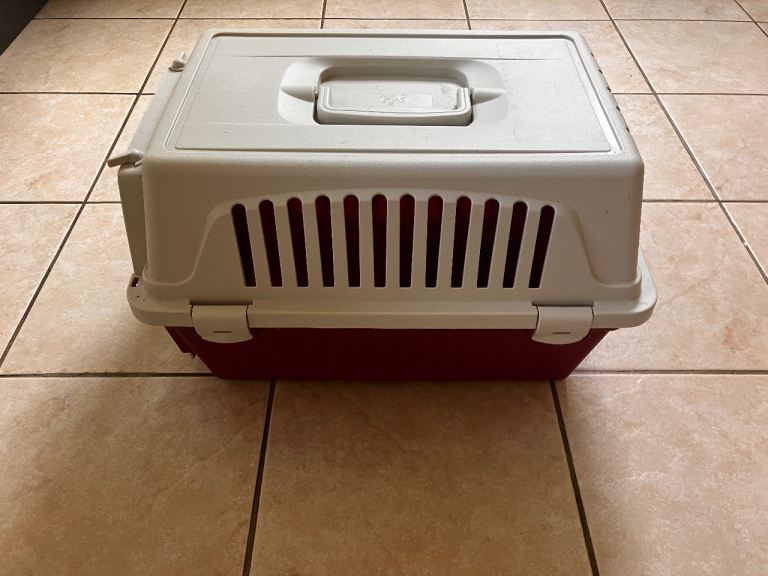 Small cat carrier