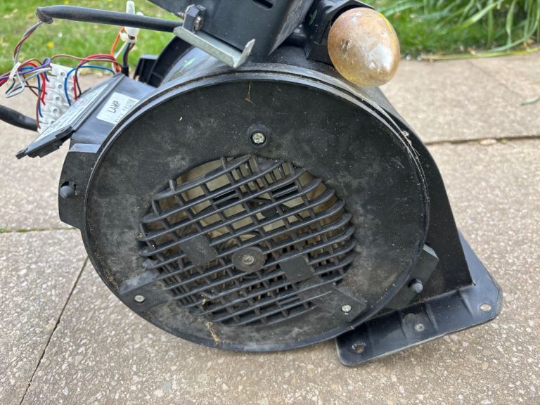 Powerful extraction fan
