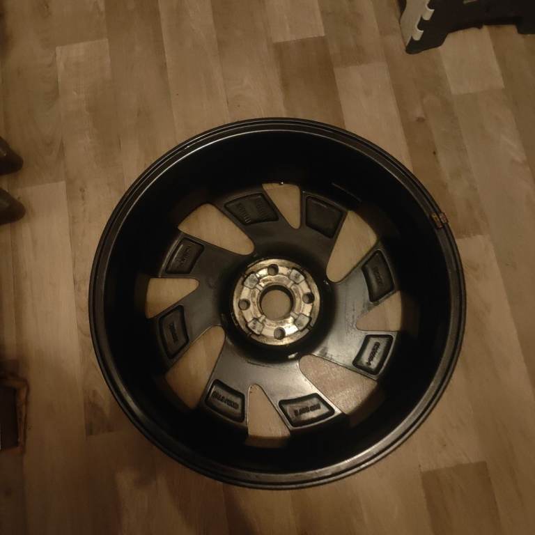 TOYOTA AYGO X ALLOY WHEEL 18" CMS1211-1