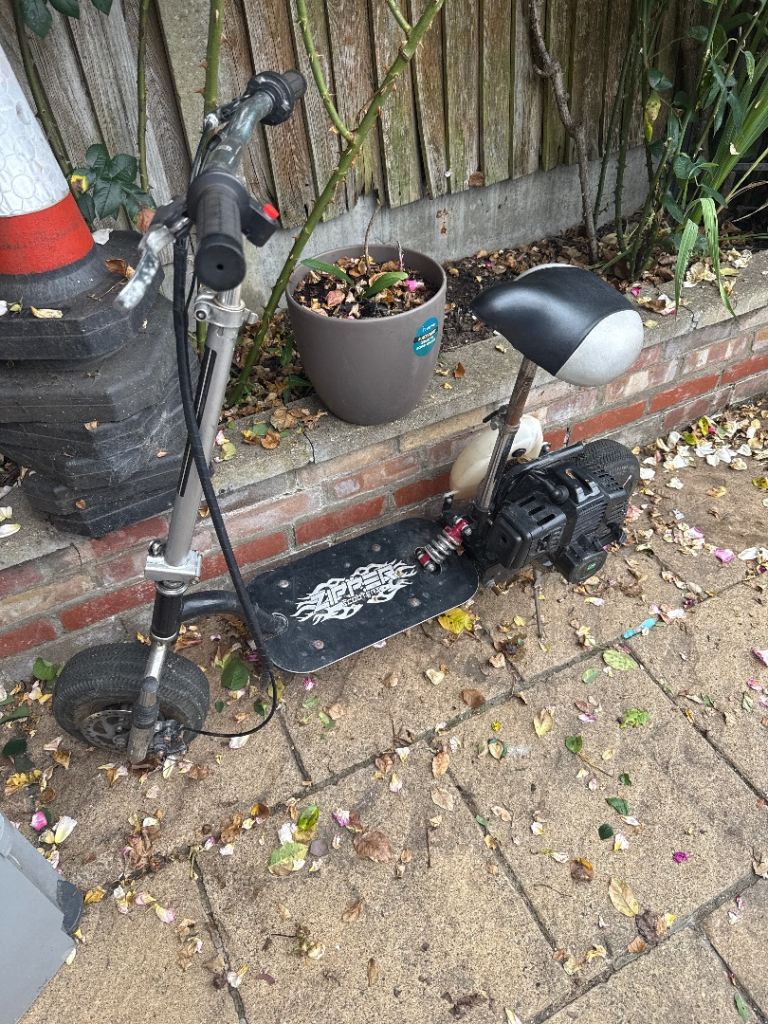Petrol Scooter with Seat 