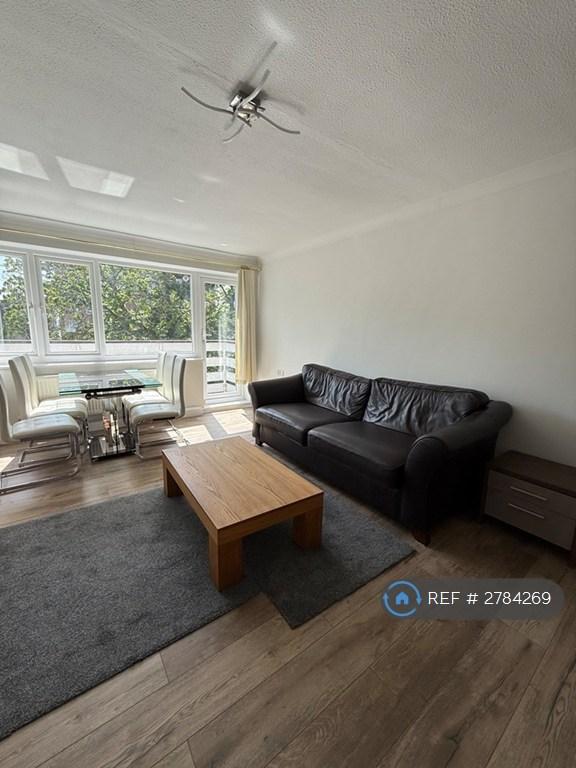 2 bedroom flat in Athelney Court, Bournemouth, BH1 (2 bed) (#2784269)