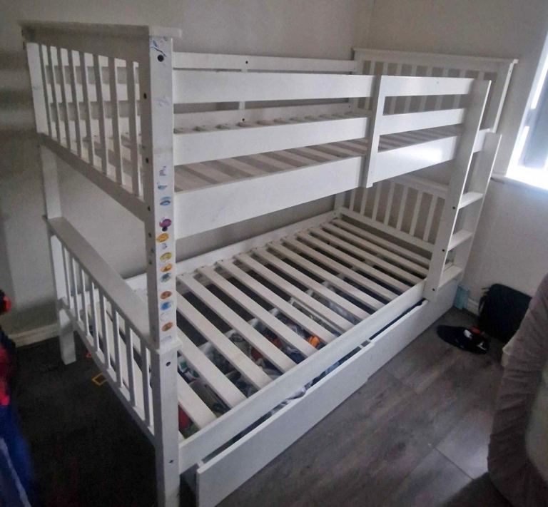 Bunk bed and mattress 