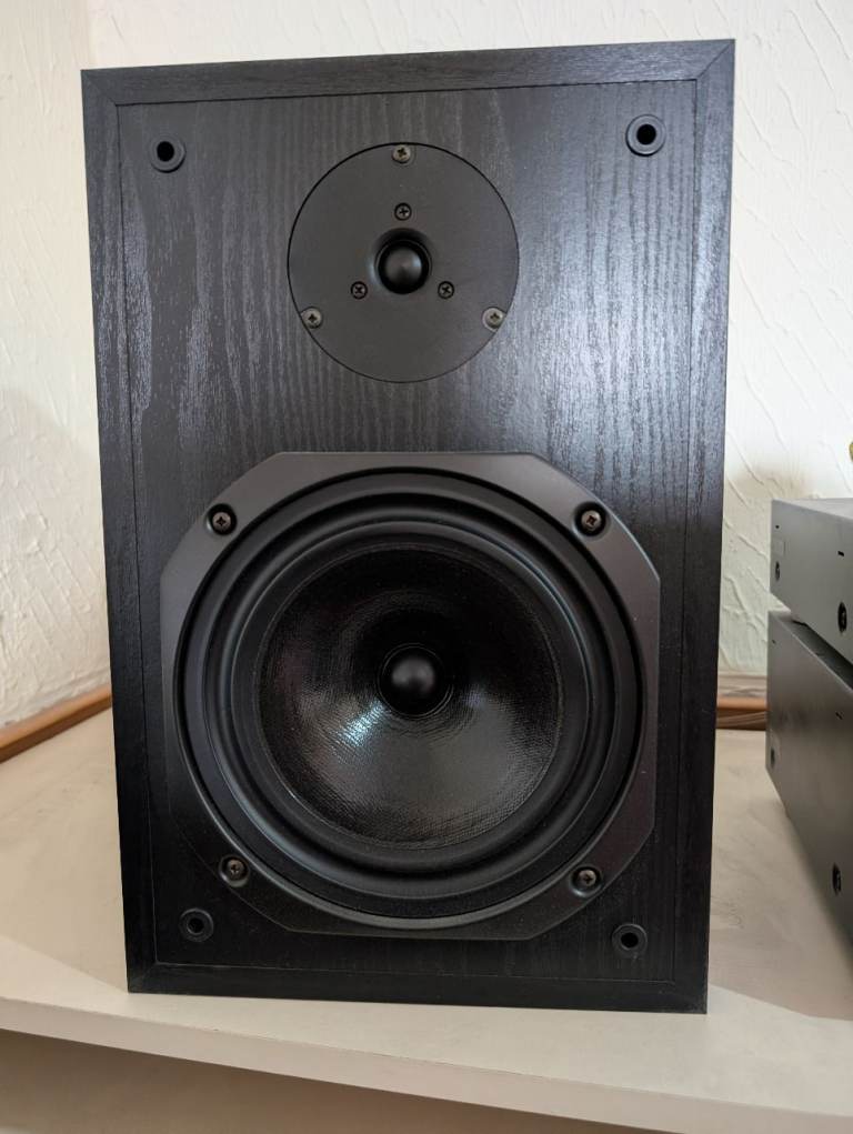 Toshiba SS-33M Speakers – Black, Fair Condition