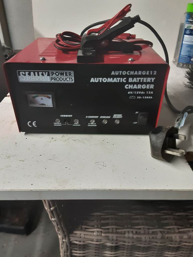 Sealey auto battery charger 6v/12v 