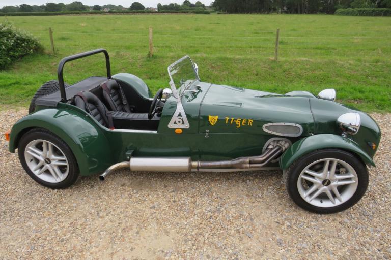 2000 TIGER SUPER  SIX 5 speed   Petrol Manual
