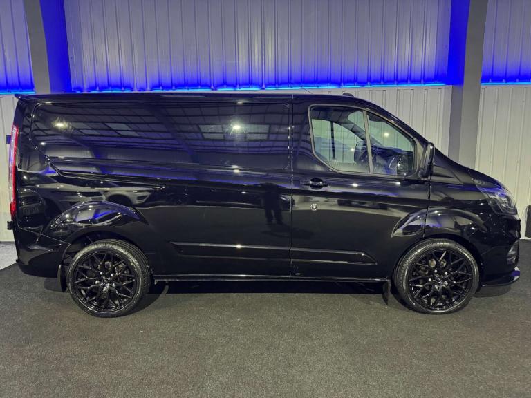 2022 Ford Transit Custom 2.0 Transit Custom 300 Limited EcoBlue 5dr Panel Van Diesel Manual