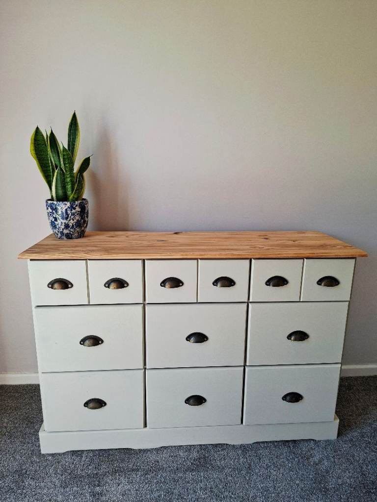 Merchant style pine chest of drawers