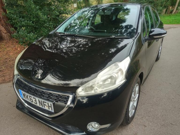 2013 Peugeot 208 1.2 VTi Active 5dr HATCHBACK Petrol Manual