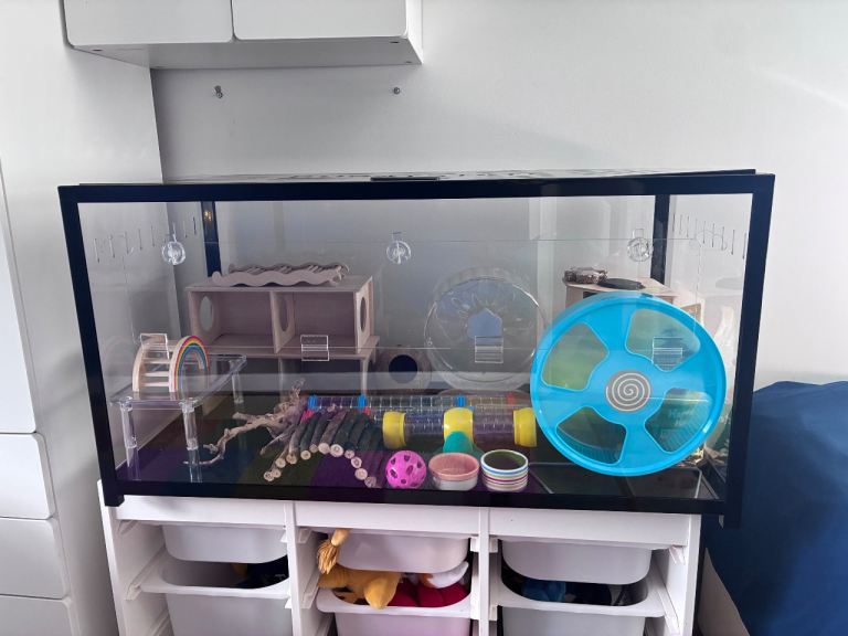 Pet cage & accessories bundle 