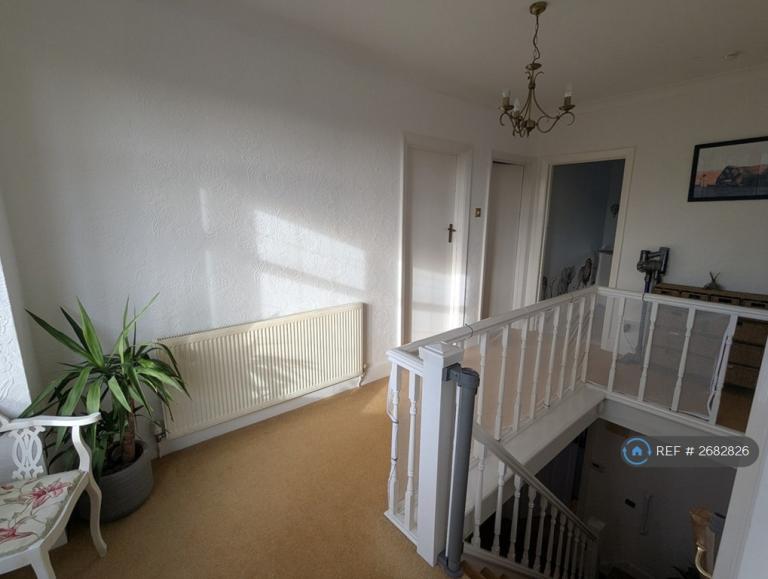 4 bedroom house in Gainsford Avenue, Clacton-On-Sea, CO15 (4 bed) (#2682826)