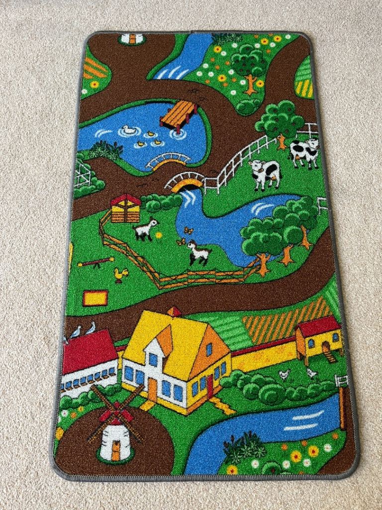 Double Sided Playmat & Farm Animals