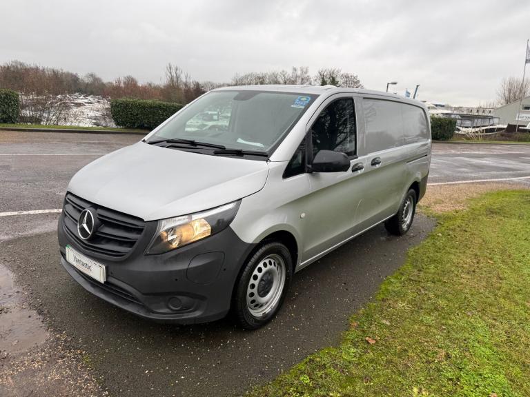 2022 MERCEDES BENZ E VITO E 85KW 66KWH PROGRESSIVE AUTO FULLY LOADEDD APPLE CAR