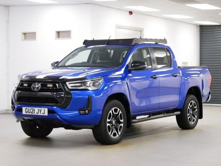 2021 TOYOTA HI-LUX 2.4 D-4D 150 BHP INVINCIBLE 4WD AUTOMATIC ( NO VAT ! )
