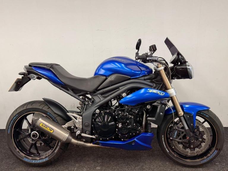 TRIUMPH SPEED TRIPLE ** ARROW EXHAUST - TAIL TIDY - READY TO RIDE AWAY **