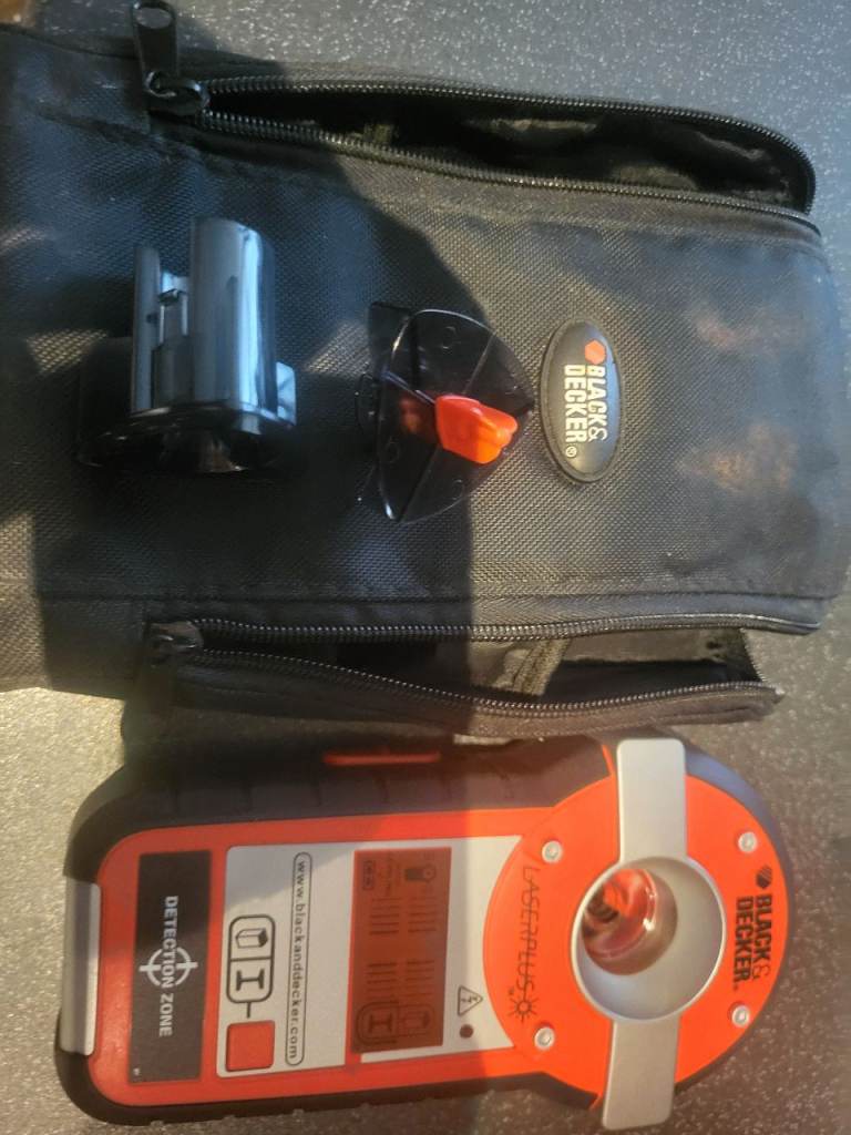 Lazer level stud finder 