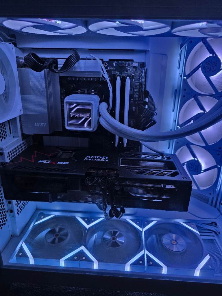 Ryzen 7 9800x3d | RX 9070 XT | 64GB DDR5 6400MHZ Gaming PC