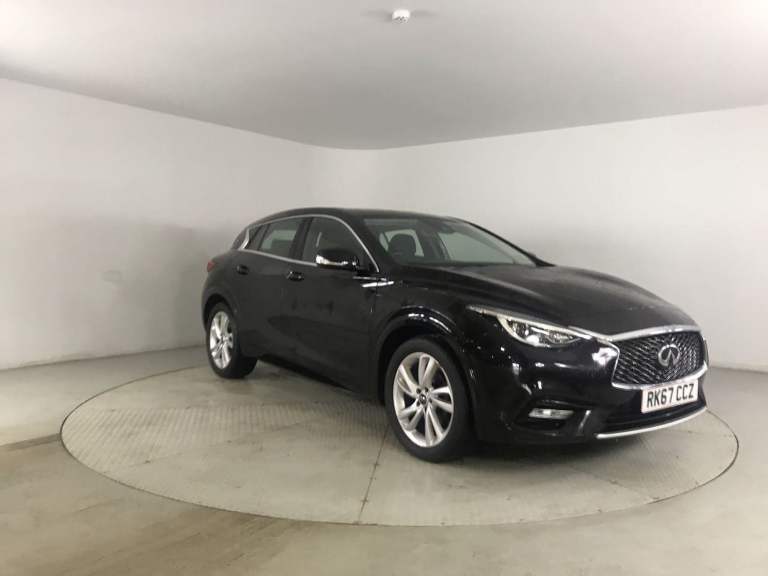 Infiniti, Q30, Hatchback, 2017, Semi-Auto, 1461 (cc), 5 doors