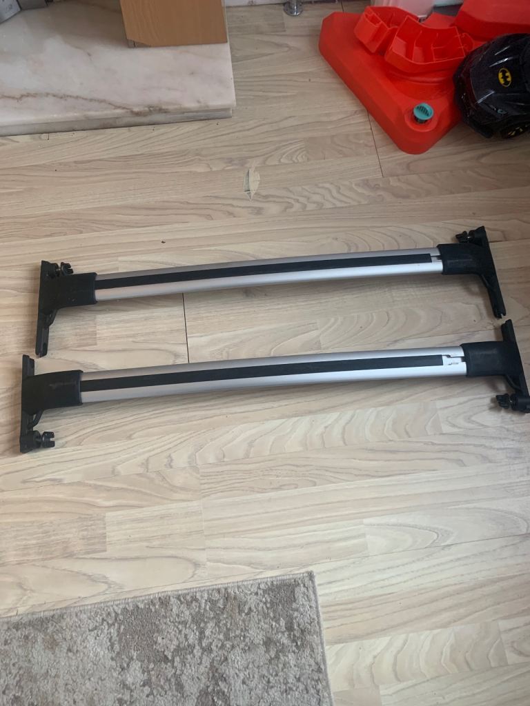 Car roof bars