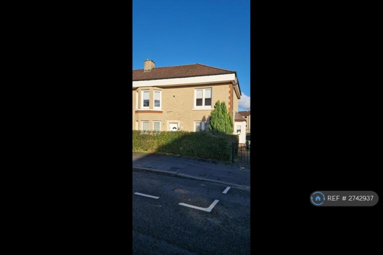 2 bedroom flat in Liberton Street, Glasgow, G33 (2 bed) (#2742937)