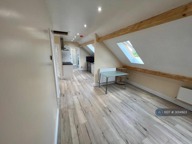 2 bedroom flat in Lower Hillmorton Rd, Rugby, CV21 (2 bed) (#3014923)