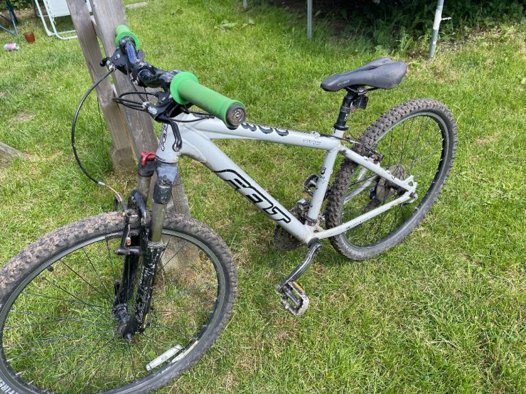 Felt 26 Inch Wheel Mountain Bike Small Adult Or Child Shimano Gears