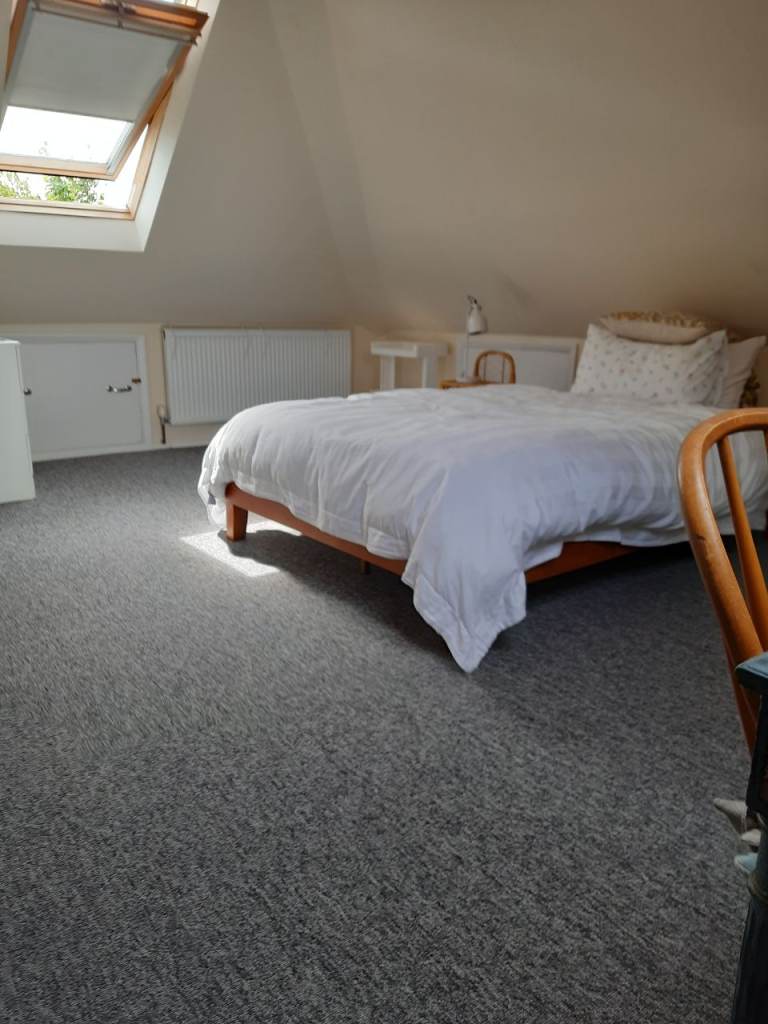 Room with ensuite bathroom 