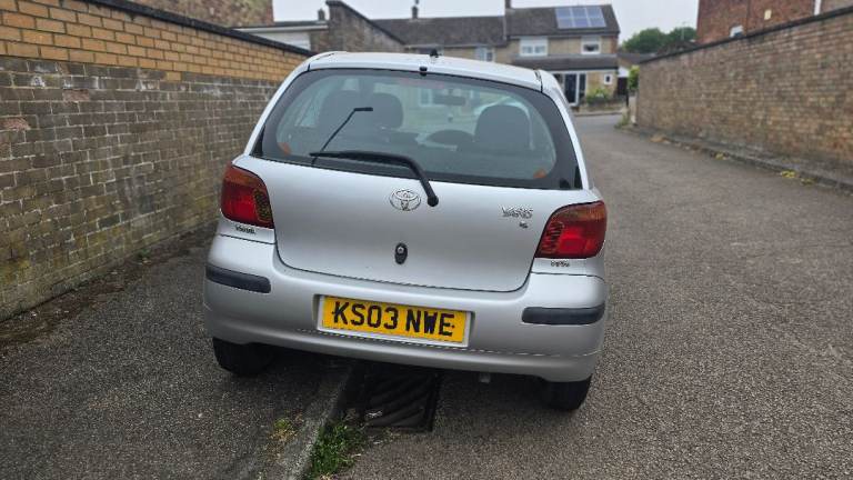 Toyota, YARIS, Hatchback, 2003, Manual, 998 (cc), 3 doors