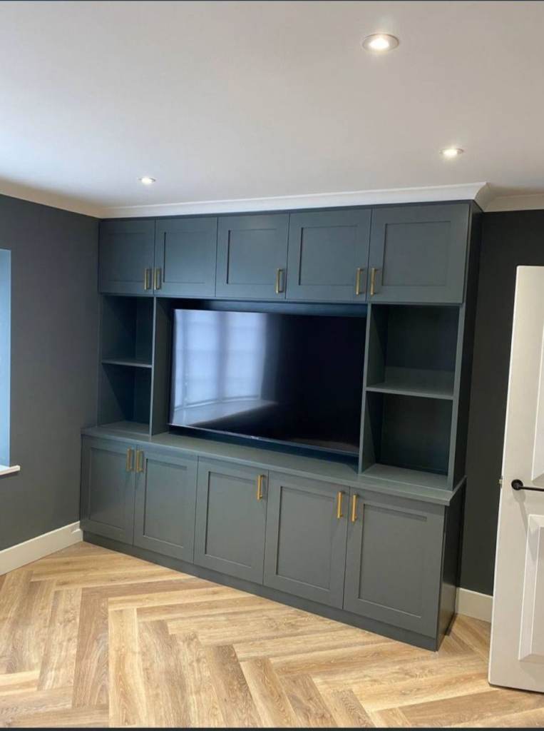 Handyman service/Carpentry/ flatpack assembly/ painting