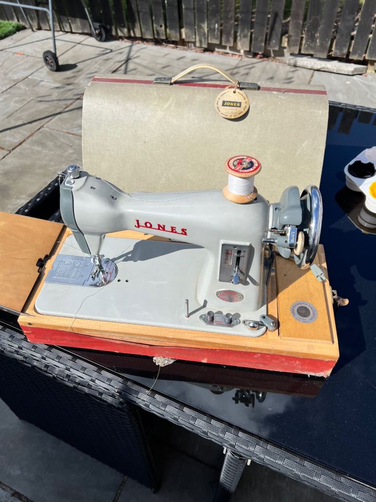 Jones sewing machine 
