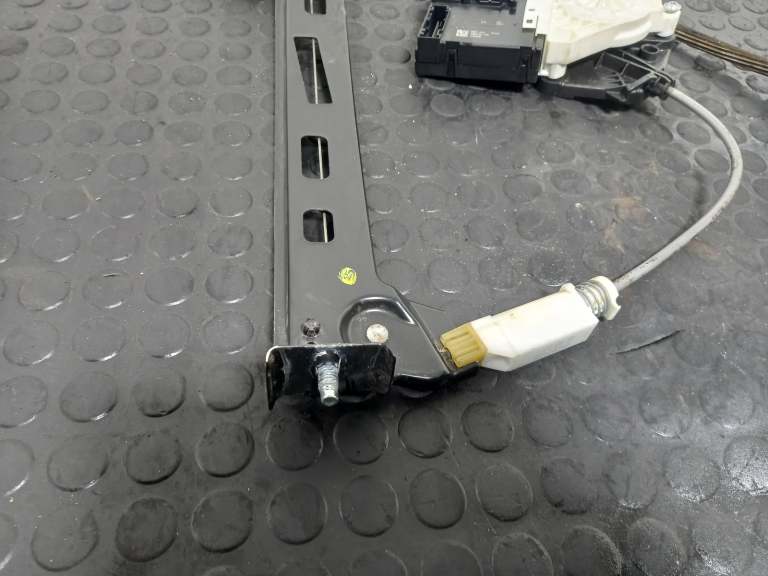 Volkswagen Passat Cc Window Regulator O/S 2011-2018 4 Door Coupe Front Rh