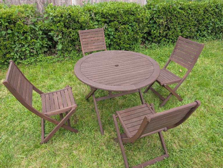 Hardwood Garden Table and Four Chairs - Folding