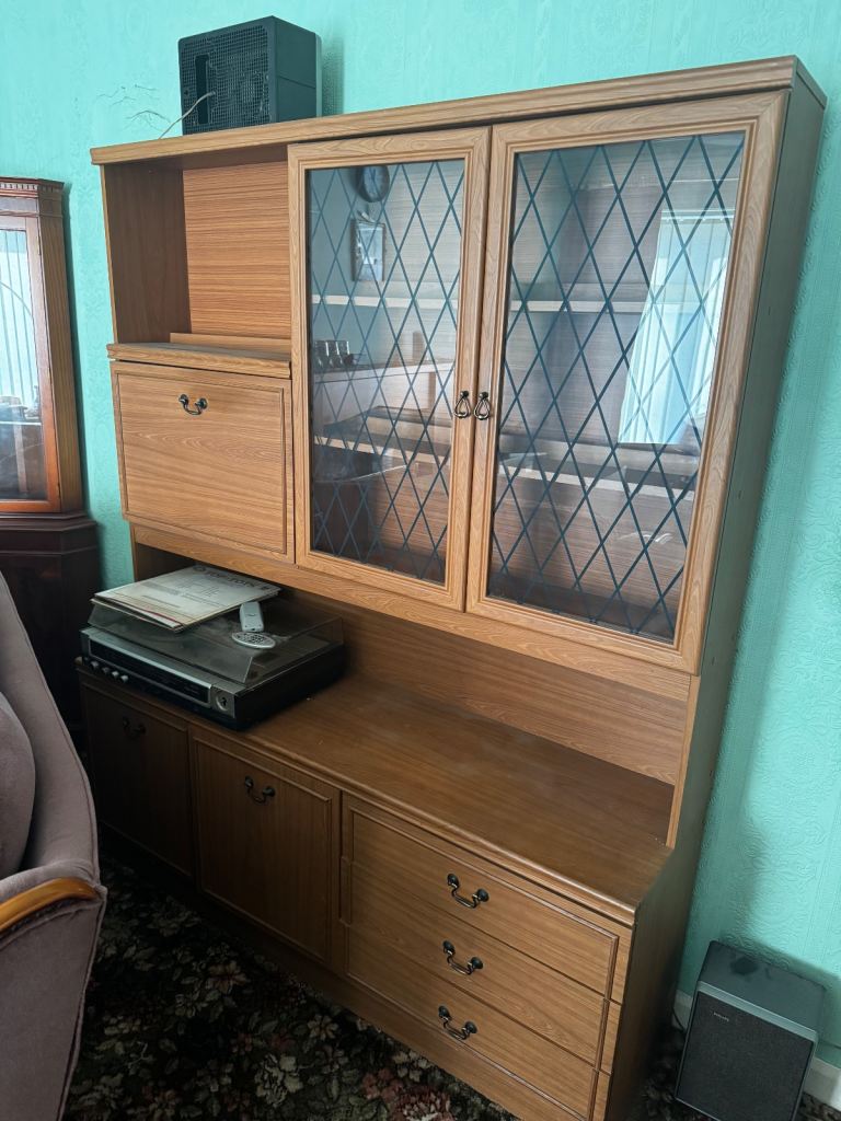 image for Dresser Unit FREE