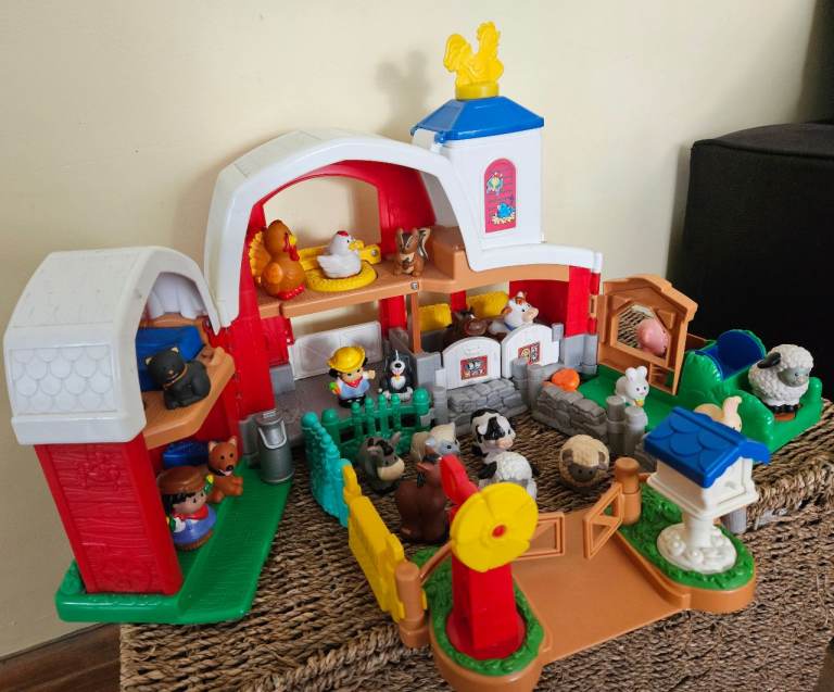 Fisher Price Little People farm set