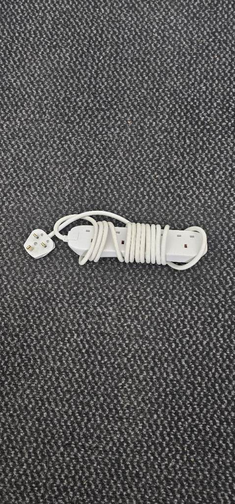 White Extension Lead with Multiple Sockets – Good Condition