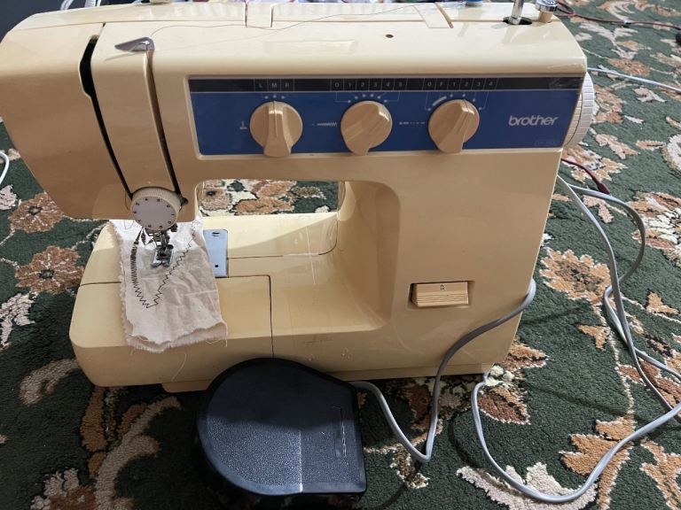 Brother Sewing Machine - Good Working Order